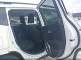 Jeep Renegade Latitude 4X4 ZACCJBBB9HPF55992 снимка