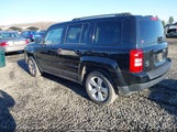 Jeep Patriot Latitude 1C4NJPFA8ED630828 снимка