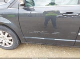 Chrysler Town & Country Touring-L 2A4RR8DG8BR631617 photo