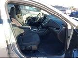 Chevrolet Malibu 1Lt 1G1ZE5ST3HF214835 снимка