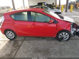 Toyota Prius C Two JTDKDTB38D1550570 снимка