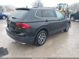 Volkswagen Tiguan 2.0T Se/2.0T Sel/2.0T Sel R-Line/2.0T Sel R-Line Black 3VV2B7AX4KM085806 photo
