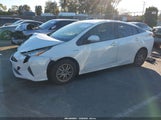 Toyota Prius Two JTDKBRFUXG3004485 снимка