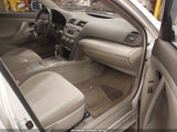 Toyota Camry Le 4T4BF3EK2BR181716 fotografie