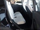 Tesla Model Y Long Range Dual Motor All-Wheel Drive 7SAYGDEE6RF986520 fotografie
