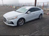 Hyundai Sonata Limited 5NPE34AF0JH690067 photo