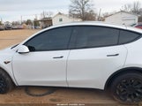 Tesla Model Y Long Range Dual Motor All-Wheel Drive 5YJYGDEE0MF245804 photo