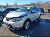 Nissan Rogue Sport Sv JN1BJ1CP4JW104612 fotografie