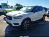 Volvo Xc40 T5 R-Design YV4162UM6M2402401 photo