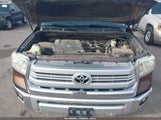 Toyota Tundra  5.7L V8 5TFGY5F11EX158592 fotografie
