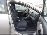 Toyota Matrix S 2T1LE40E79C011677 снимка