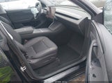 Tesla Model Y Premium Rear-Wheel Drive 7SAYGDED8TF436475 fotografie