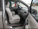 Toyota Sienna Le V6 8 Passenger 5TDKK3DC7CS214915 снимка
