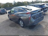 Toyota Prius Three JTDKARFUXG3023329 снимка