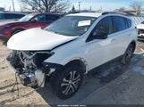 Toyota Rav4 Le JTMBFREV8JJ181571 снимка