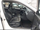 Volkswagen Passat 2.0L Tdi Se 1VWBN7A34DC099371 photo