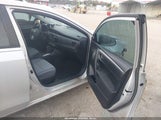 Toyota Corolla L 2T1BURHE0GC675767 снимка