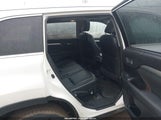 Toyota Highlander Xle V6 5TDJKRFH0FS142158 photo