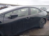 Toyota Prius Le Awd-E JTDADABU3T3031373 fotografie