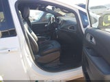 Chrysler Pacifica Hybrid S Appearance Pkg 2C4RC1S72RR153285 снимка