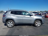 Jeep Compass Latitude 4X4 3C4NJDBB2KT696813 снимка