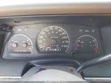 Ford Crown Victoria 2FAFP73W6YX123741 снимка