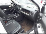 Jeep Compass Latitude 1C4NJDEB4ED718395 снимка