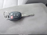 Toyota Corolla Le 2T1BURHE6HC813104 fotografie