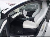 Tesla Model Y Awd/Long Range Dual Motor All-Wheel Drive 7SAYGDEE8PA105374 fotografie