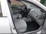 Toyota Corolla Le JTDBU4EE4AJ061050 снимка