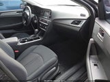 Hyundai Sonata Se 5NPE24AF2JH716154 снимка