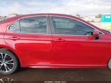 Toyota Camry Se 4T1B11HK6JU564565 photo