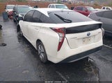 Toyota Prius Two JTDKBRFU8J3081878 снимка