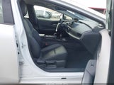 Toyota Prius Xle JTDACAAU6R3032692 photo
