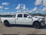 Ram  Laramie 4X4 6'4 Box 3C6UR5FL8JG348297 fotografie