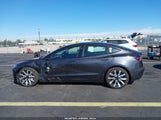 Tesla Model 3 Long Range Rear-Wheel Drive/Standard Rear-Wheel Drive 5YJ3E1EA1SF045233 снимка