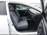 Toyota Corolla L 2T1BURHE2JC074478 снимка
