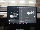 Tesla Model Y Long Range Dual Motor All-Wheel Drive 5YJYGDEE5MF191321 fotografie