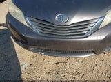 Toyota Sienna Xle V6 8 Passenger 5TDYK3DC3DS393899 fotografie