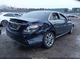 Mercedes-Benz C 300 4Matic 55SWF4KB1GU154225 photo