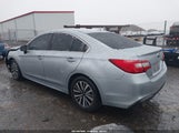 Subaru Legacy 2.5I Premium 4S3BNAC68J3040438 снимка