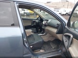 Toyota Rav4 Limited JTMBD31V286079270 снимка