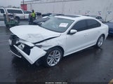 Volkswagen Passat 2.0T Se 1VWBA7A32JC015393 fotografie