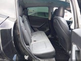 Tesla Model Y Long Range Dual Motor All-Wheel Drive/Performance Dual Motor All-Wheel Drive 5YJYGDEF5LF034573 fotografie
