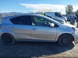 Toyota Prius C Technology JTDKDTB37D15402 снимка