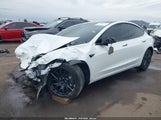 Tesla Model 3 Long Range Rear-Wheel Drive/Standard Rear-Wheel Drive 5YJ3E1EA0SF981862 снимка