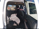 Chevrolet Suburban  Lt 1GNFK163X7J341221 fotografie