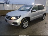 Volkswagen Tiguan Se WVGBV3AX5EW618003 fotografie