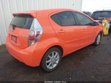 Toyota Prius C Four JTDKDTB33E1059034 снимка