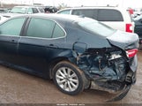 Toyota Camry Le 4T1B11HK5KU807526 photo